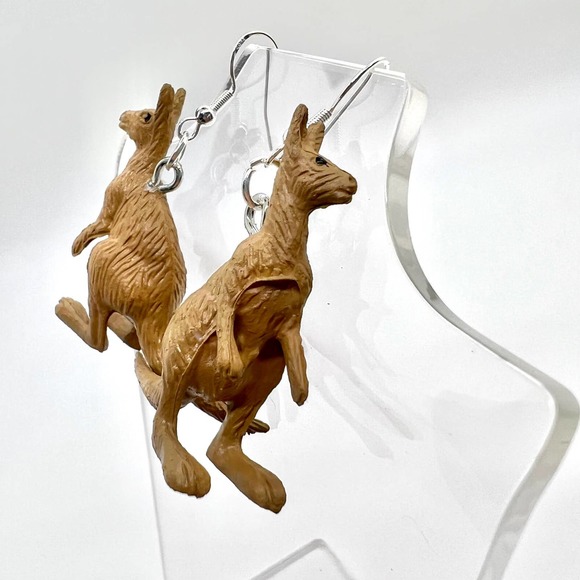 Kangaroo Earrings - Aussie Earrings - Animal Earrings - Teacher Earrings - Picture 3 of 10